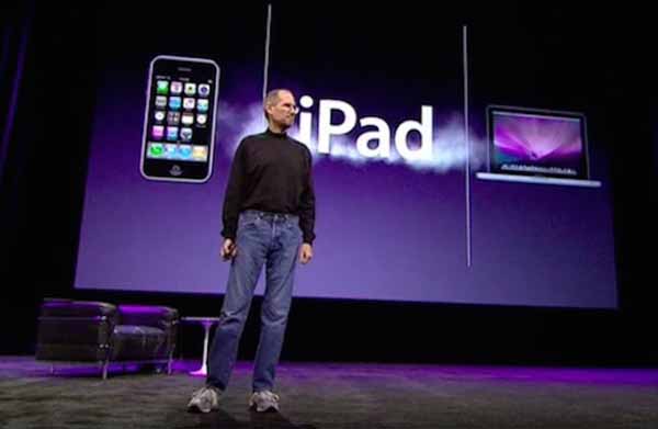 Стив Джобс на презентации планшета iPad