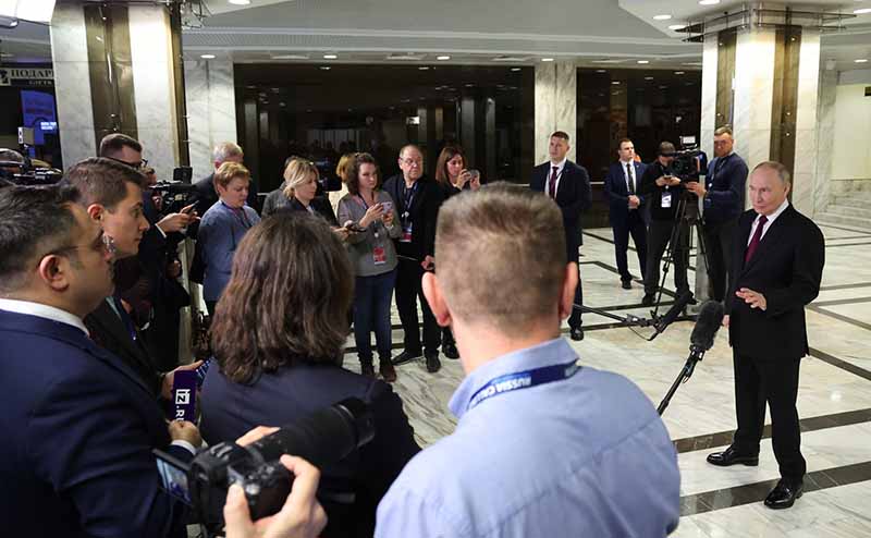 Владимир Путин ответил на вопросы журналистов.02.12.2025. Владимир Путин ответил на вопросы журналистов.02.12.2025